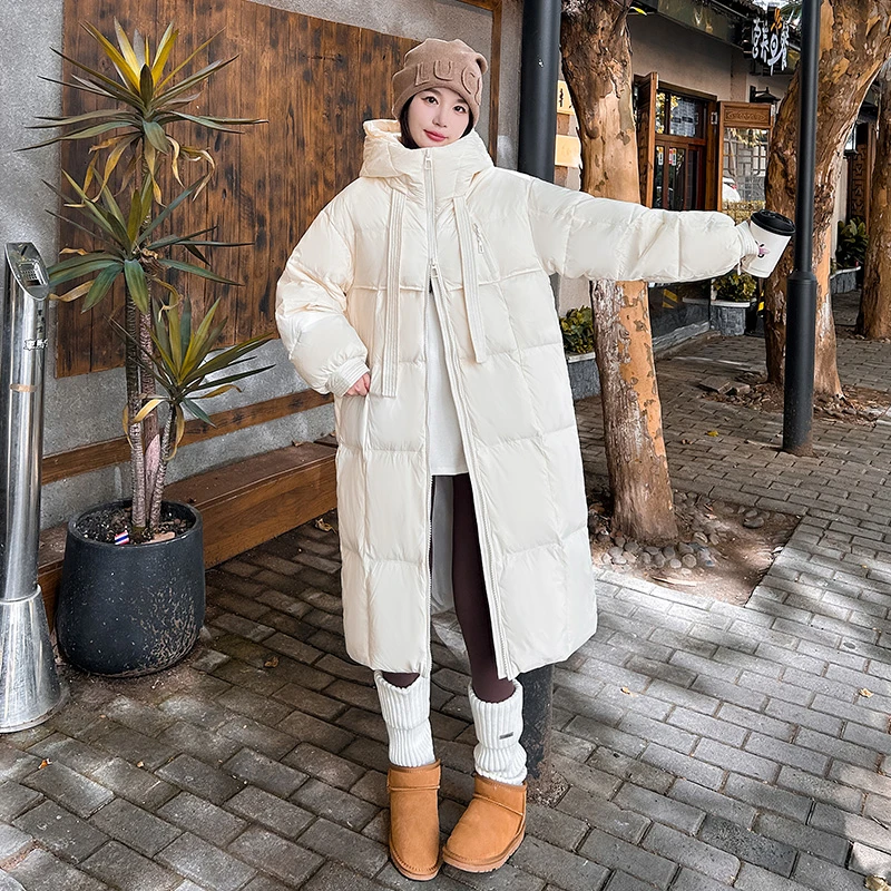 2025韩版连帽过膝宽松时尚加厚冬季保暖洋气飘带显瘦长款羽绒服