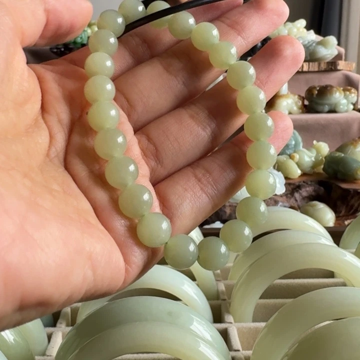 和田玉（糖玉）未镶嵌颈饰