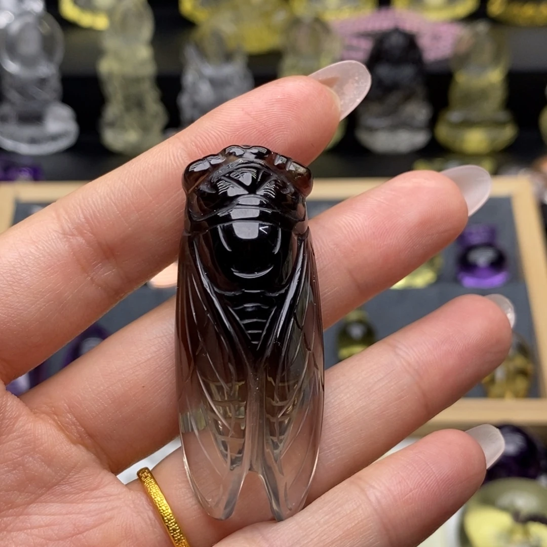 白***雲颈饰水晶未镶嵌金蝉吊坠