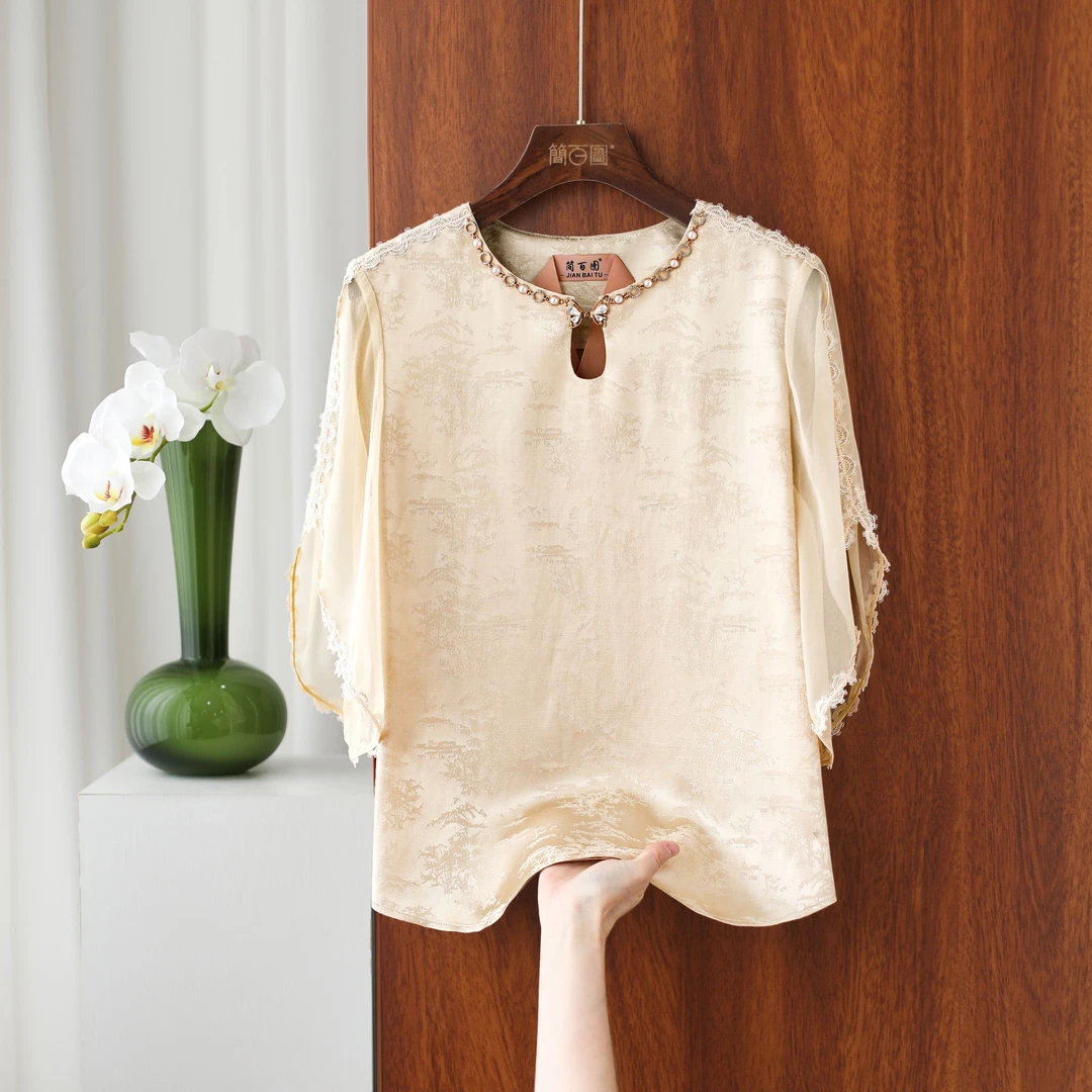 2025新中式香槟杏色圆领蝴蝶蕾丝飞飞袖边重工时髦衬衫