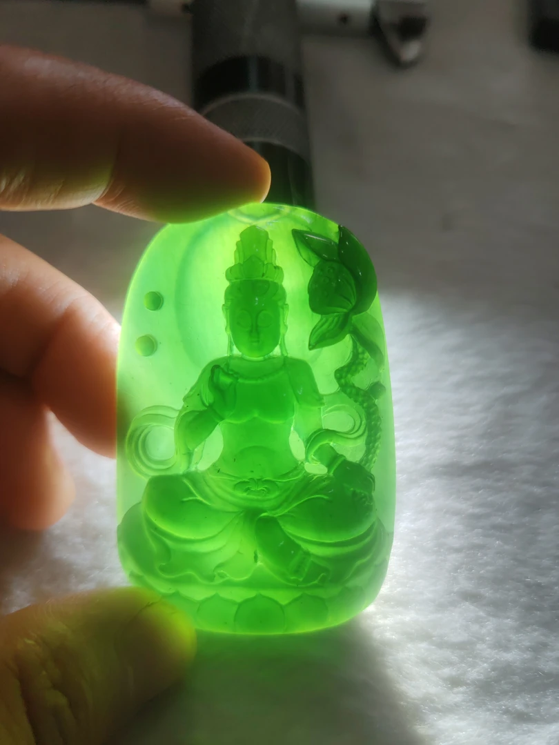 泰山玉无杂观音挂坠