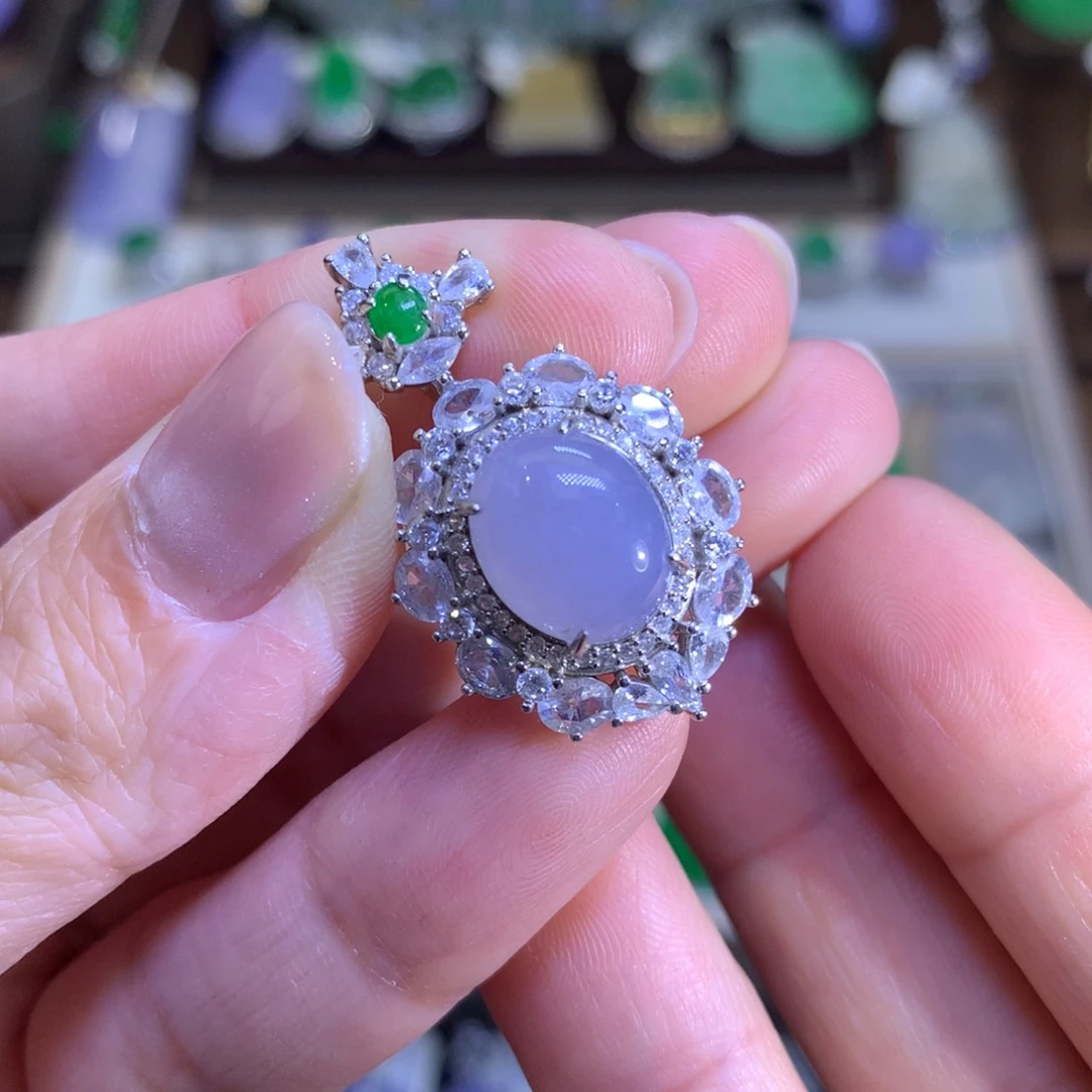 翡翠银S925镶嵌颈饰翡翠