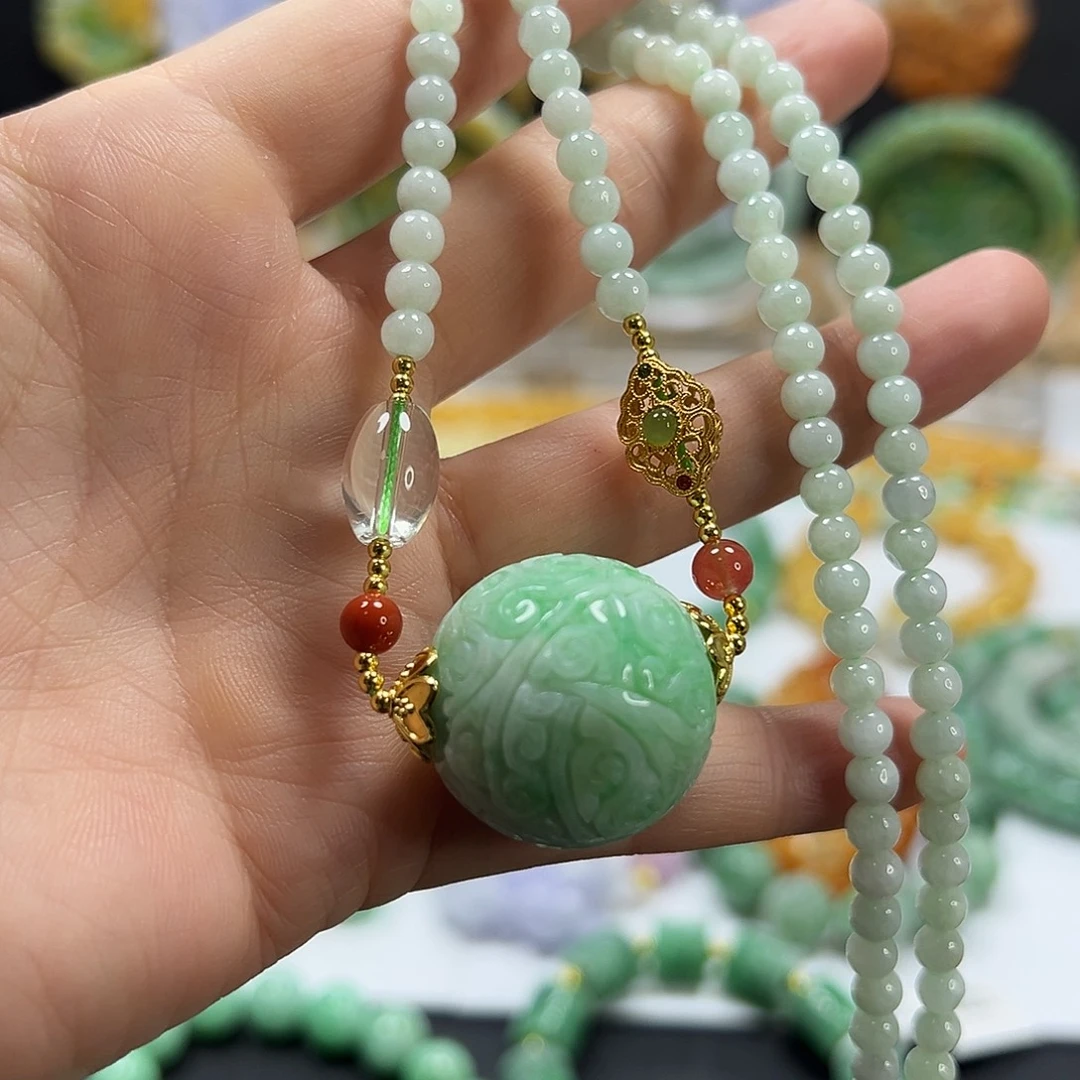 翡翠未镶嵌颈饰吊坠