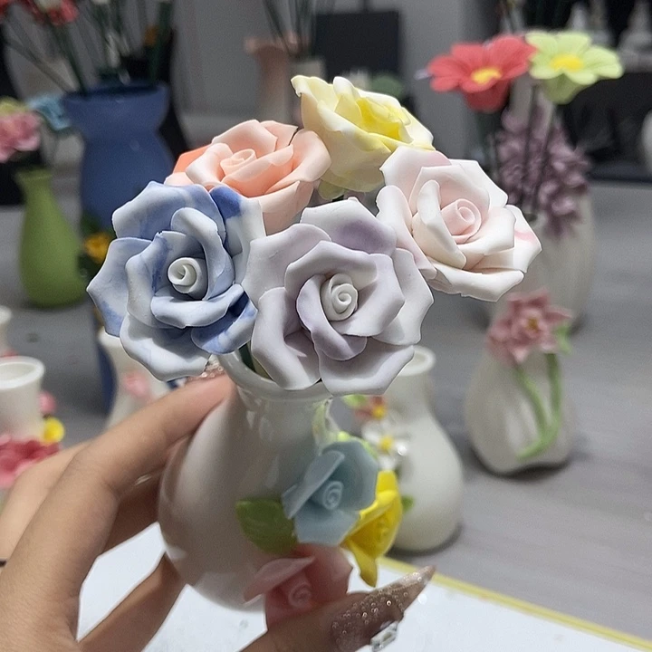 陶瓷纯手工捏花设计