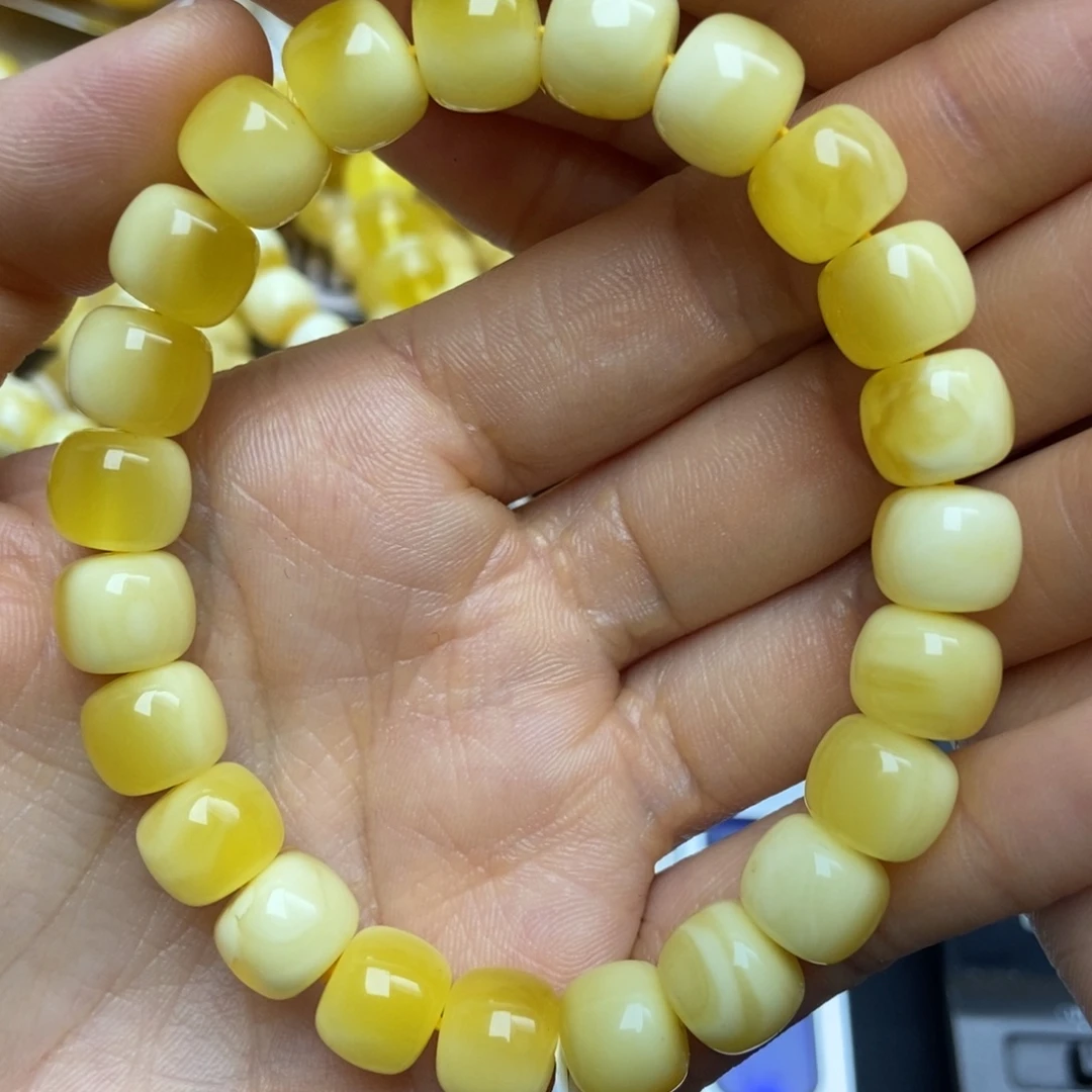 蜜蜡未镶嵌珠宝奇石370