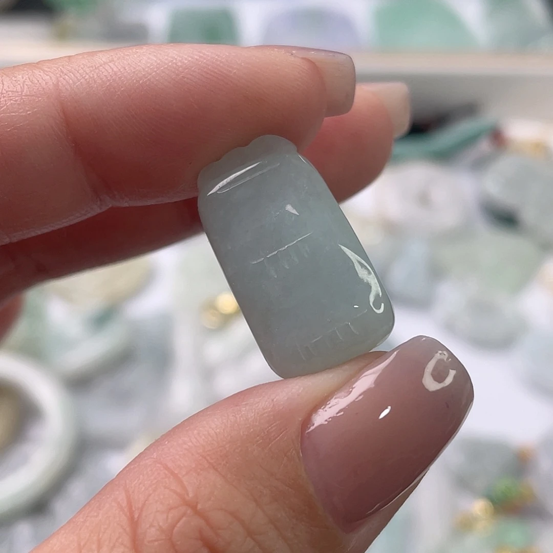 吊坠(不含链)未镶嵌翡翠1