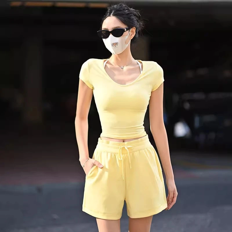 2025新款夏U领运动上衣女紧身型时尚透气裸感运动T恤显瘦跑步短袖