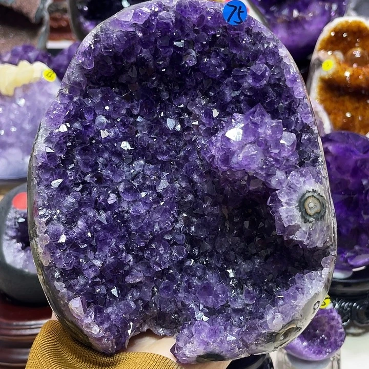 未镶嵌水晶大型摆件（非配饰）