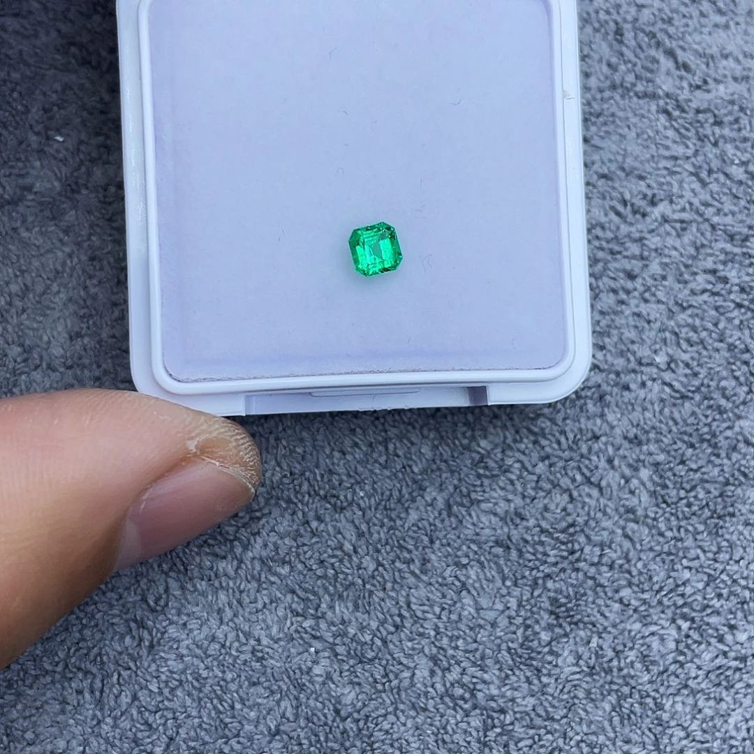 祖母绿裸石0.389Ct