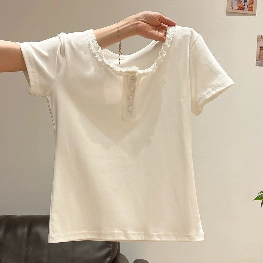 纯欲蕾丝花边低领短袖t恤女2025夏季新款正肩露锁骨纽扣修身上衣