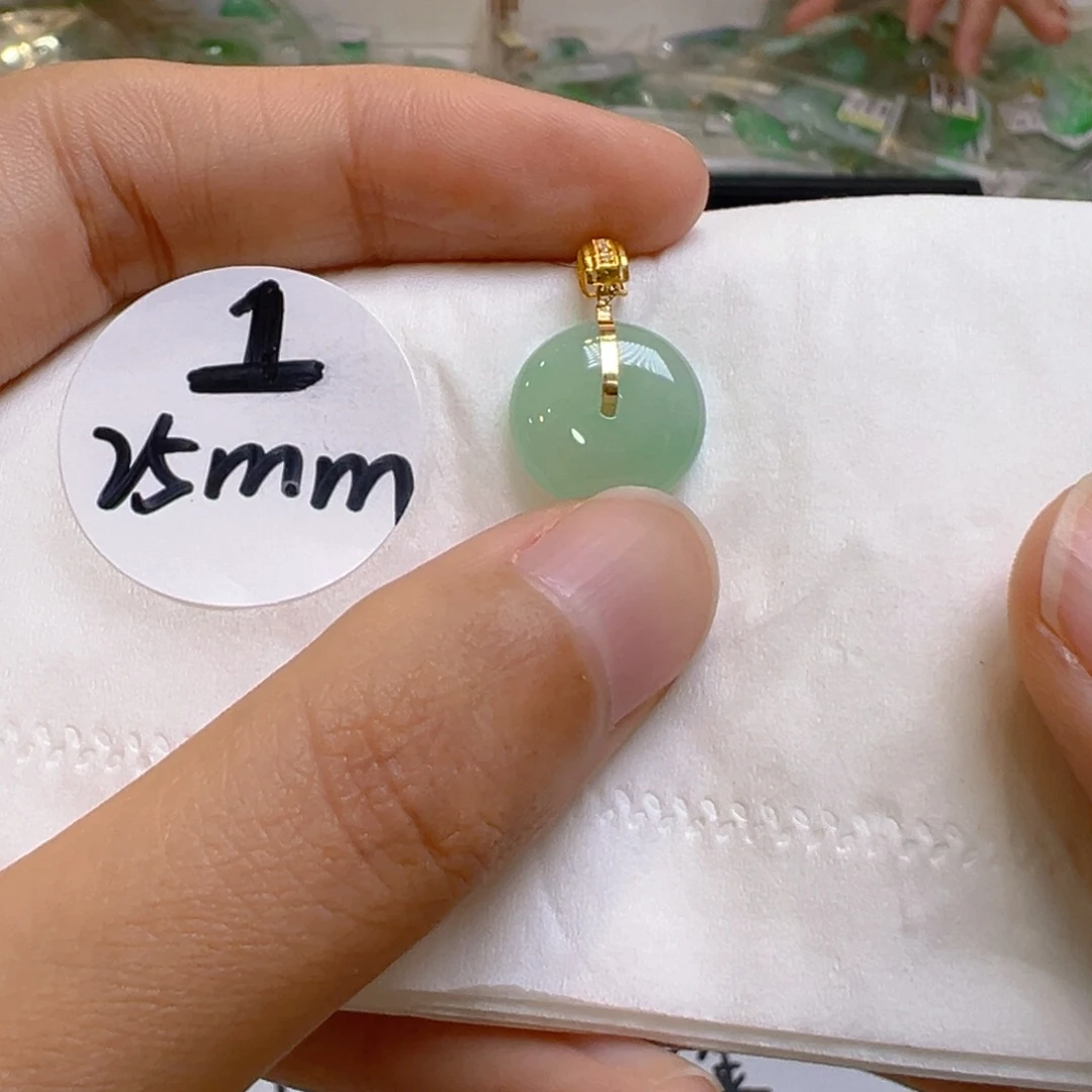 吊坠(不含链)18K金镶嵌翡翠