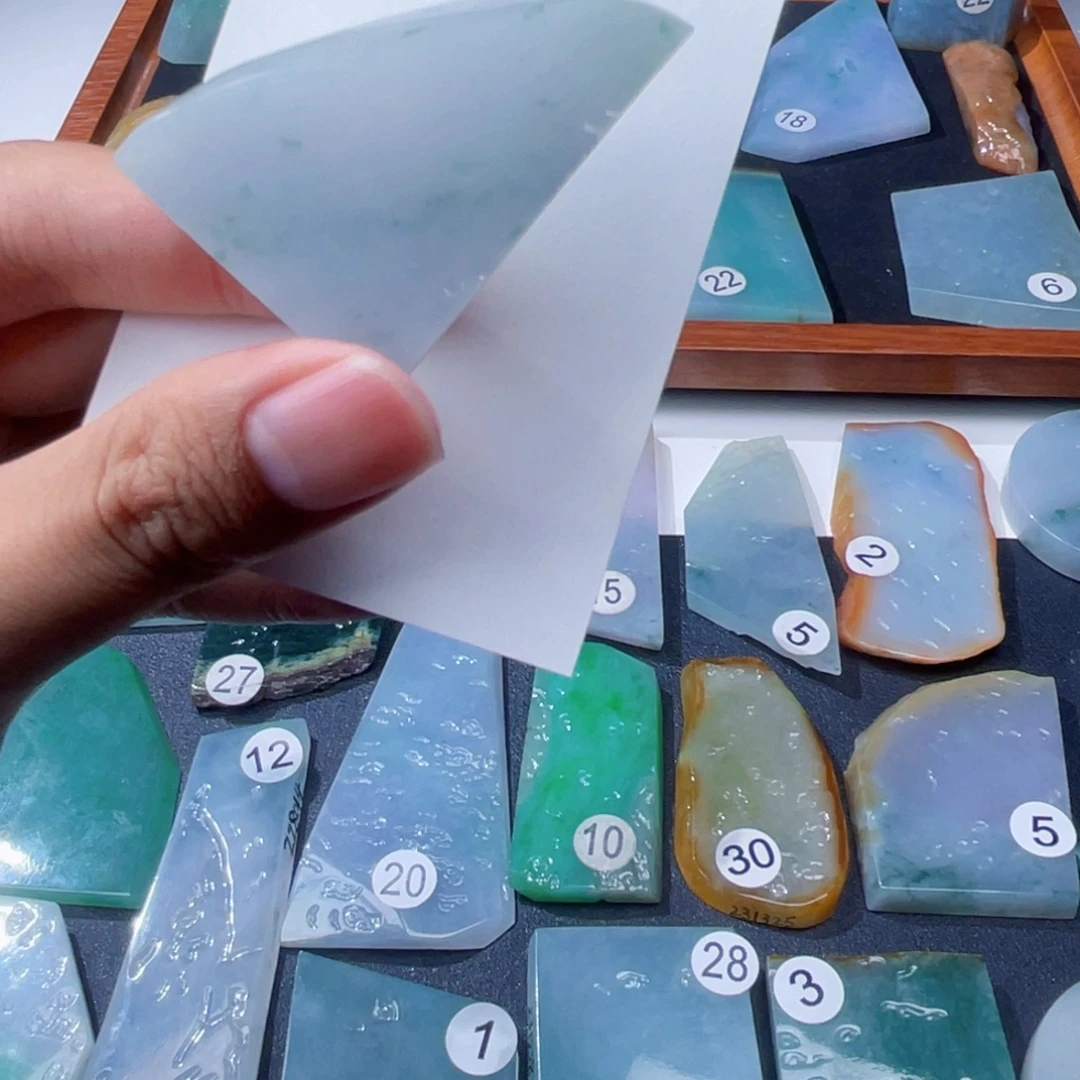 定制翡翠未镶嵌小挂件料