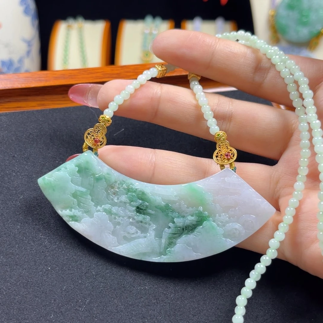 翡翠未镶嵌颈饰天然