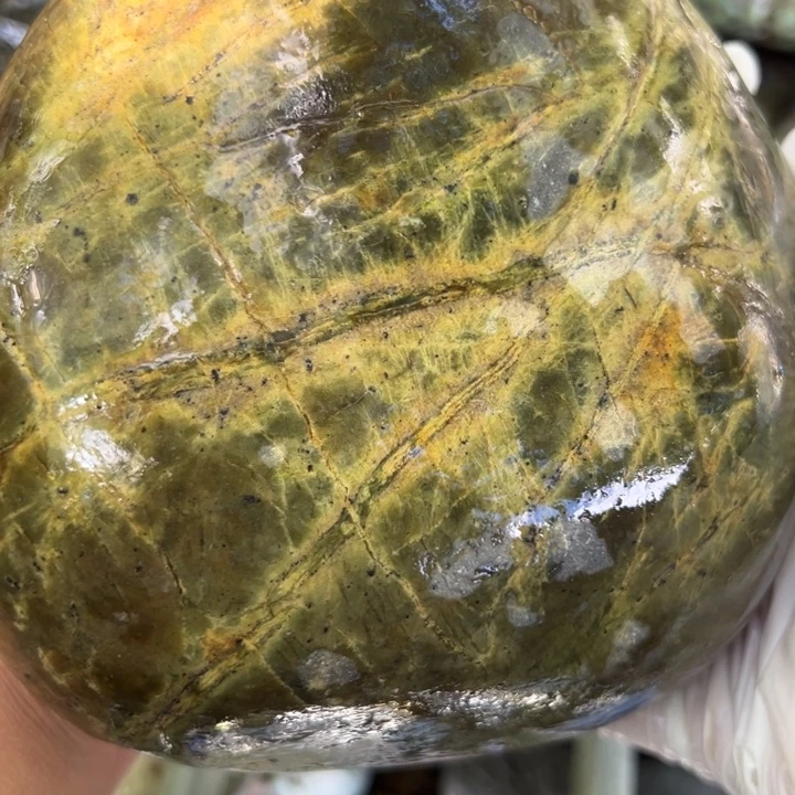 艳***阳长石玉未镶嵌藏玉药王石