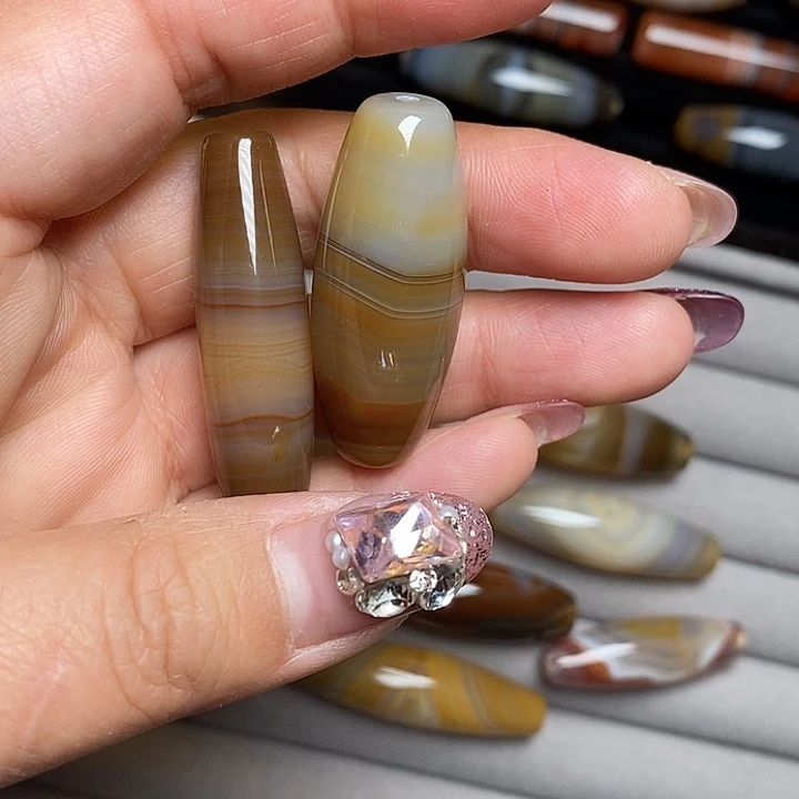 面***纱玛瑙/玉髓未镶嵌颈饰