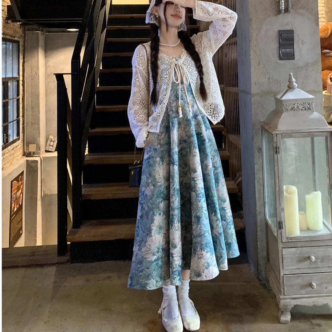 大码民族风法式复古连衣裙微胖mm油画碎花春夏季小香风吊带裙套装