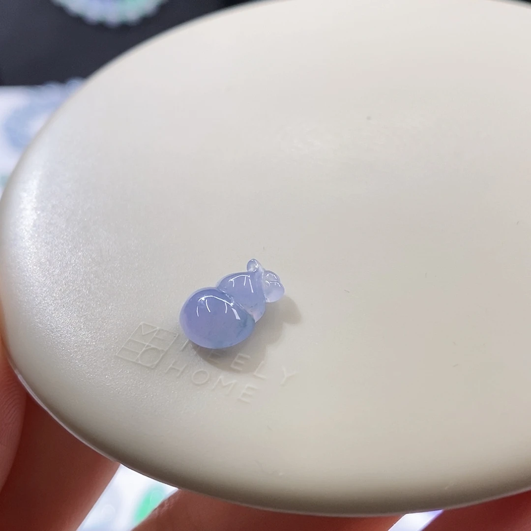 翡翠散珠紫底葫芦