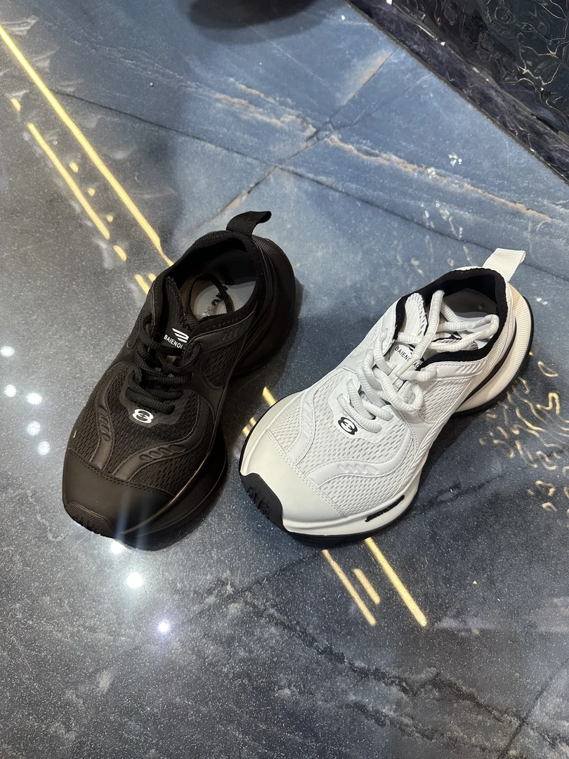 欧货轻便运动鞋欧洲站2025新款真皮女鞋网面透气休闲老爹鞋潮