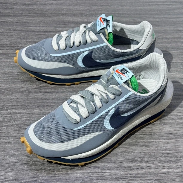 40.5码（偏小）NIKE/Sacai灰蓝/休闲鞋/95新原盒 店