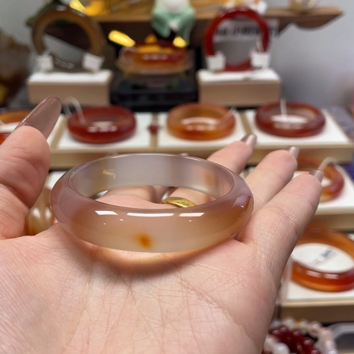 玛瑙/玉髓未镶嵌手镯