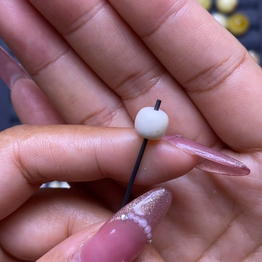 蜜蜡未镶嵌珠宝奇石瓷白妖花老型7.9*7.2mm