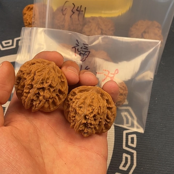 用***3把件文玩核桃哈哈哈哈哈哈哈哈