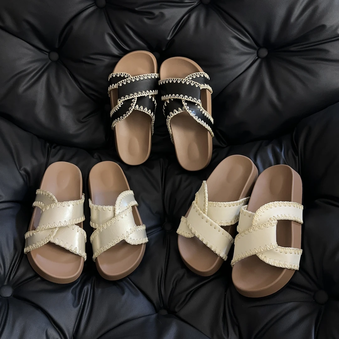 2025时尚休闲爆款软底厚底百搭舒适外穿时装凉鞋拖鞋