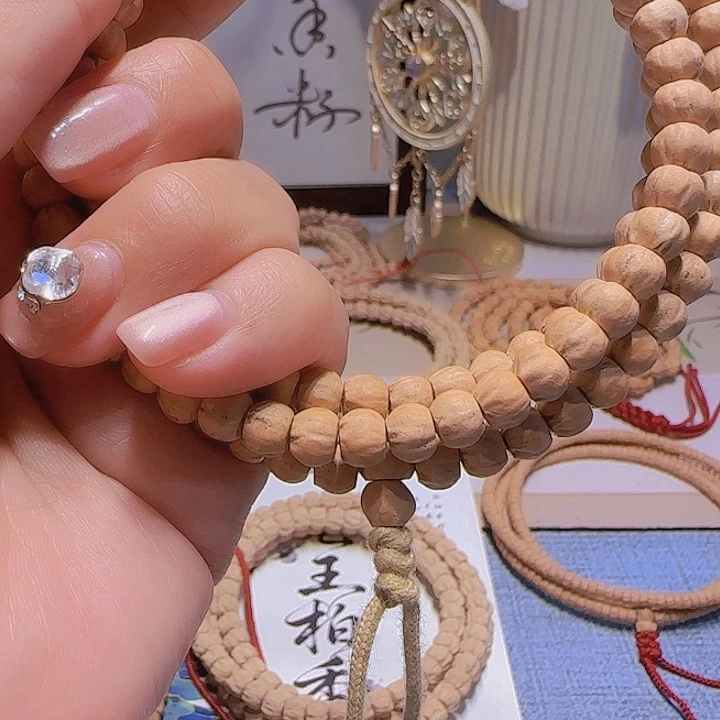 吾***岁柏香籽/百香籽吊坠