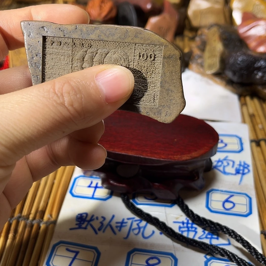 新疆戈壁石原石雕刻