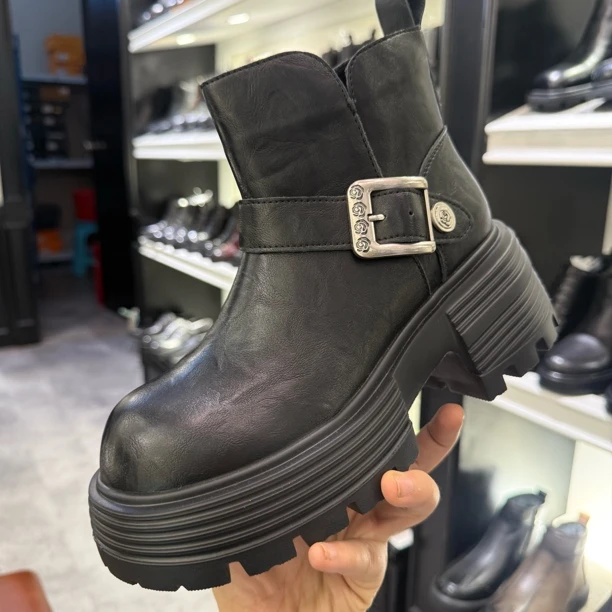 透气侧拉链秋冬女法式马丁靴高帮皮靴筒靴