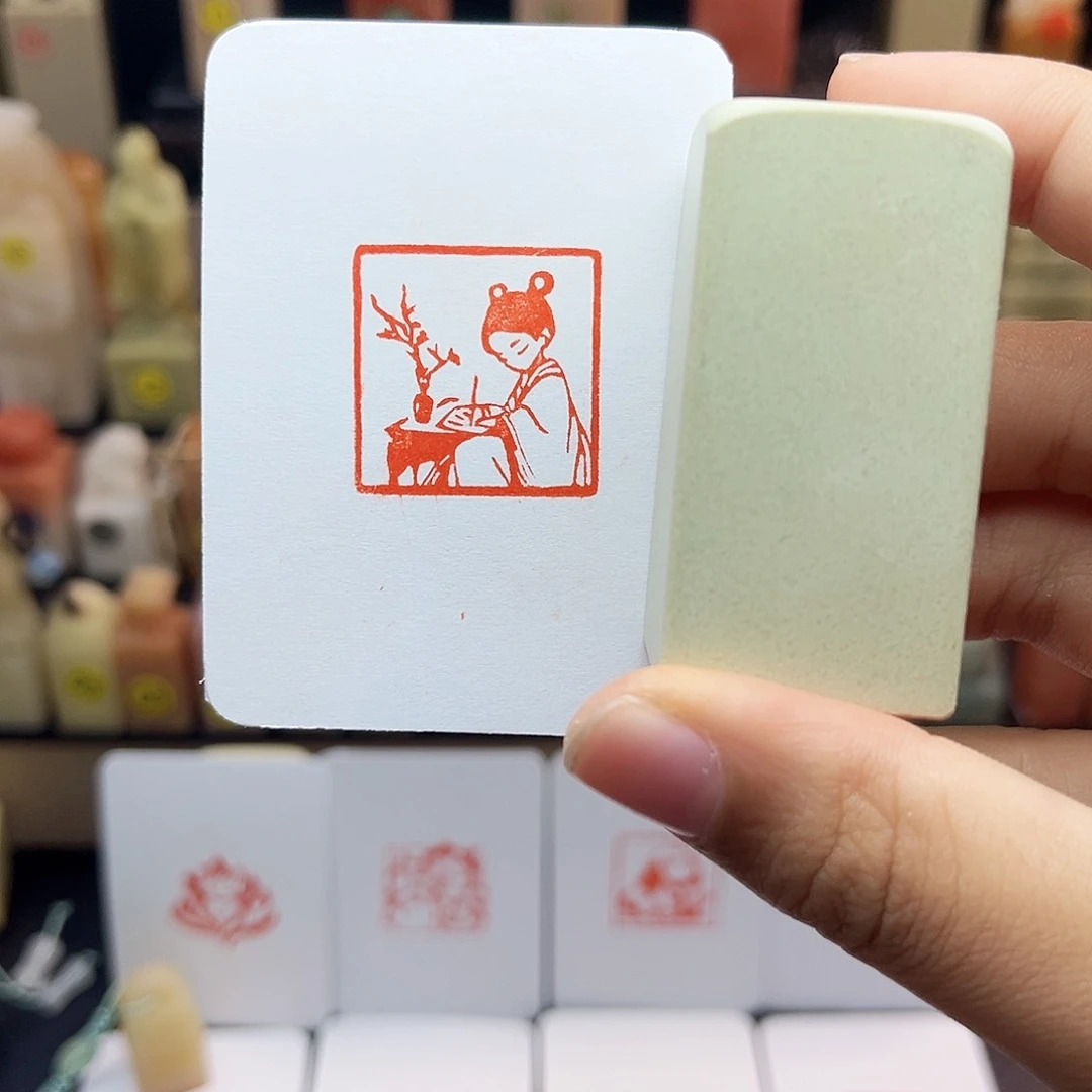 寿山石印石2.5写字小娘子 手工篆刻