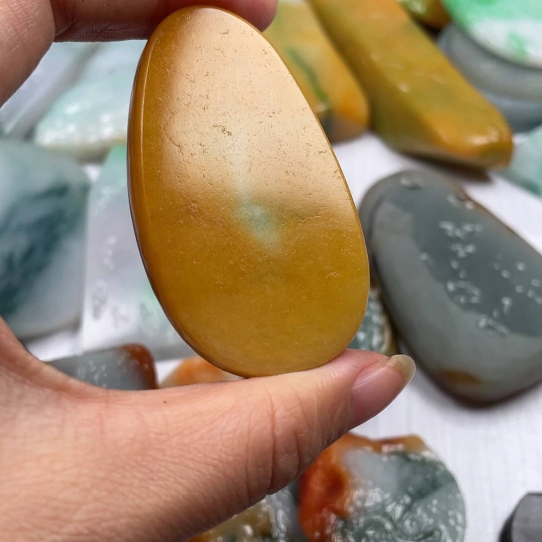 【闪购商品】翡翠颈饰未镶嵌翡翠