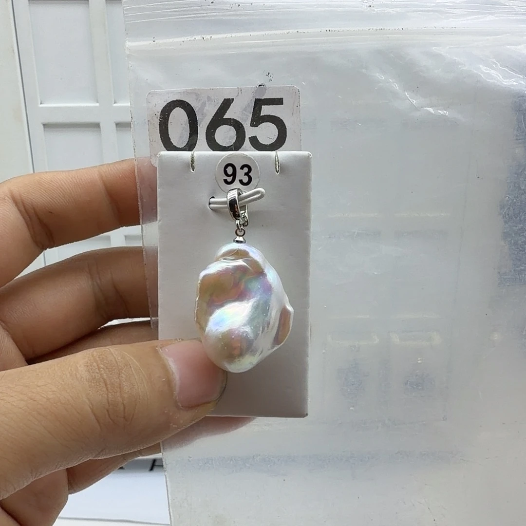 淡水珍珠颈饰合金