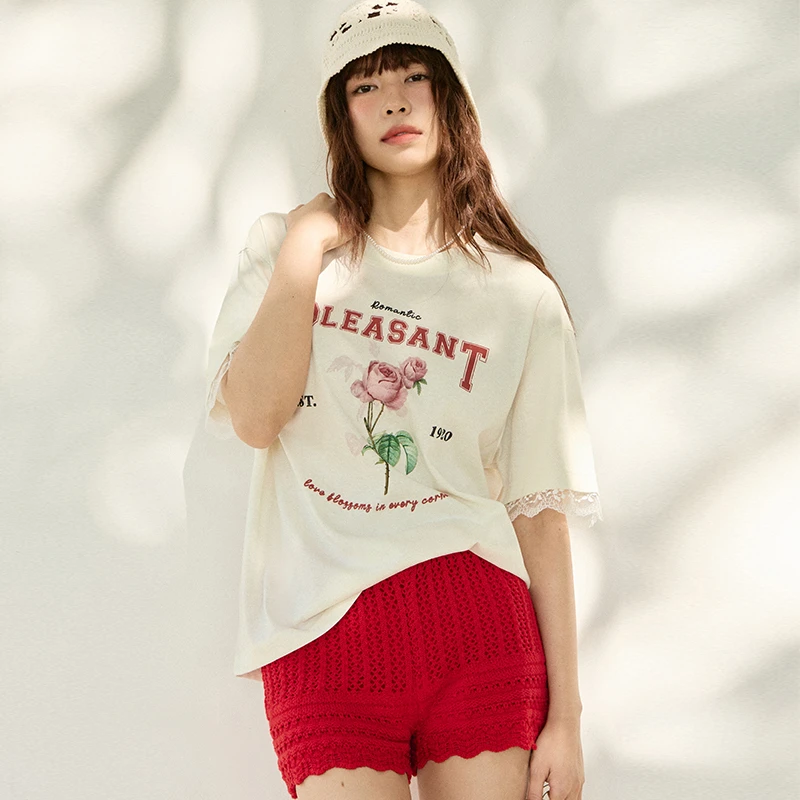 PINPINPLUS丨「玫瑰花园」蕾丝拼接玫瑰印花短袖T恤PABEA210002H