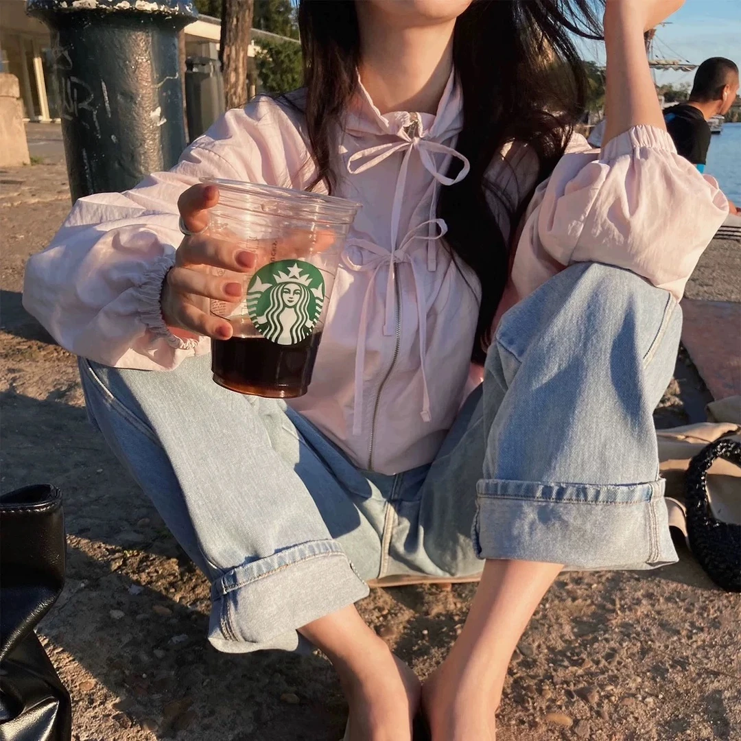 路一.韩国 Seoul    甜桃蝴蝶结系带抽绳立领外套 20250202018