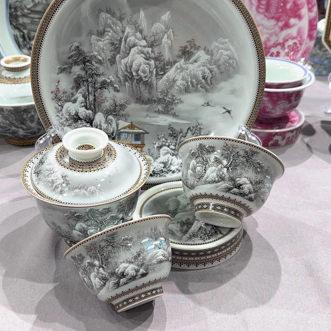 瓷片景德镇瓷器博物陈列中心的藏经者