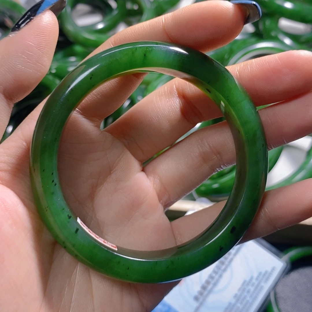 师***3和田玉（碧玉）未镶嵌手链