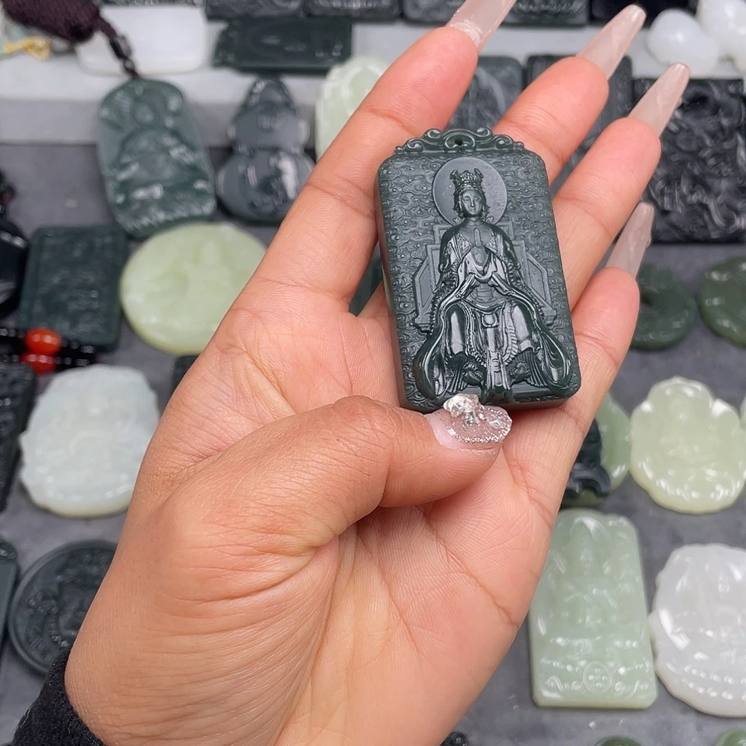 和田玉未镶嵌颈饰