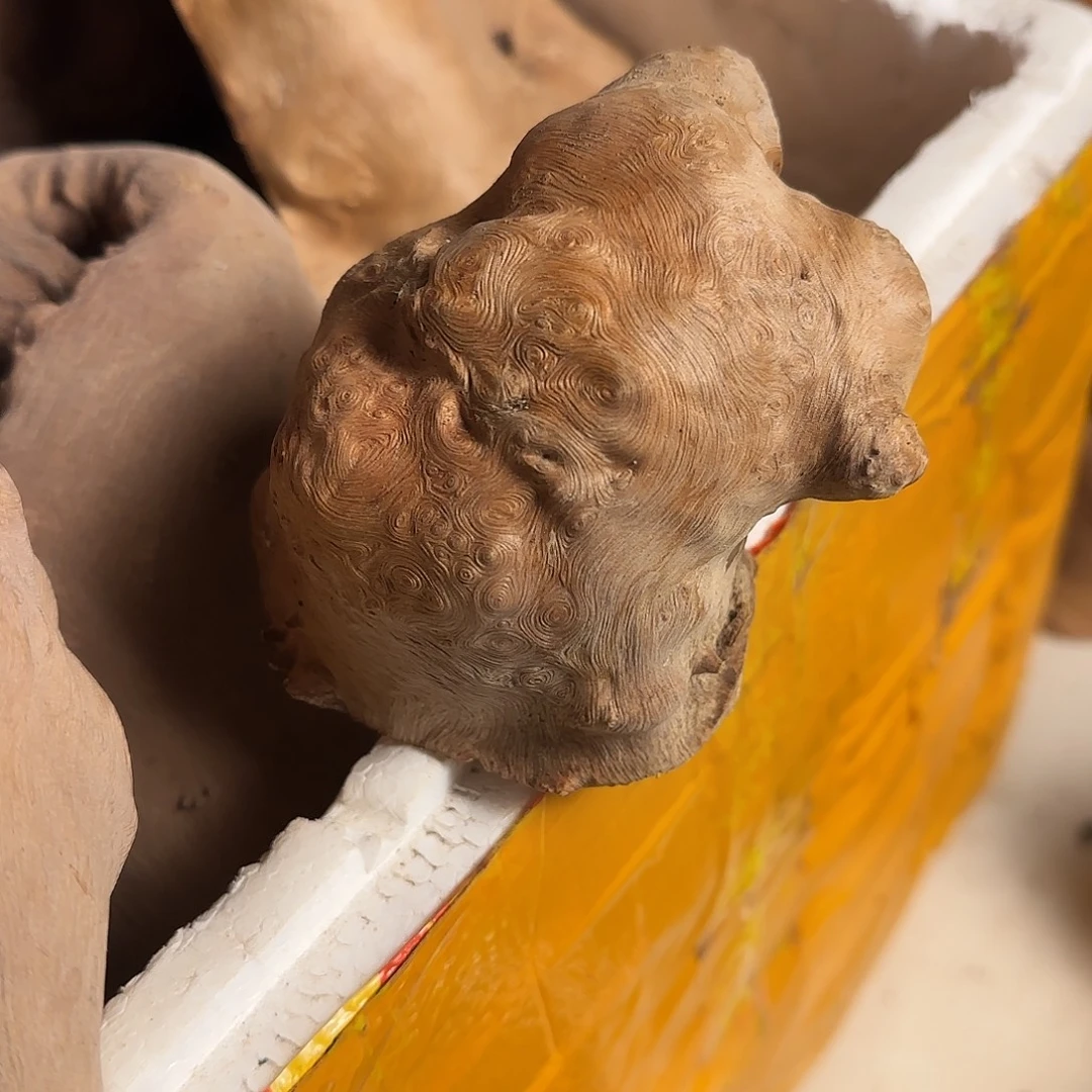 与***伍荔枝木香炉香炉毛料