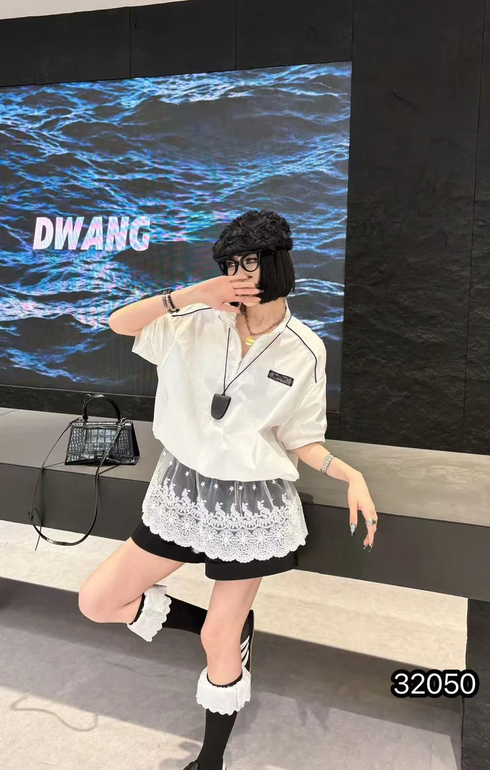 32050 蕾丝拼接半拉链假两件防晒女2025夏季设计感休闲百搭减龄