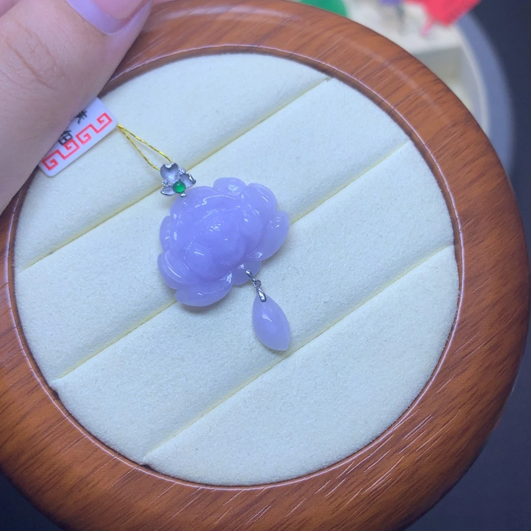 颈饰18K金镶嵌翡翠天然
