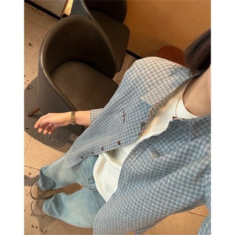 【小文艺】雾感灰蓝撞色！简约复古磨毛刺绣格子衬衫2025春季外套