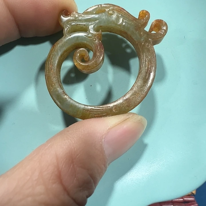 透闪石质玉未镶嵌挂件
