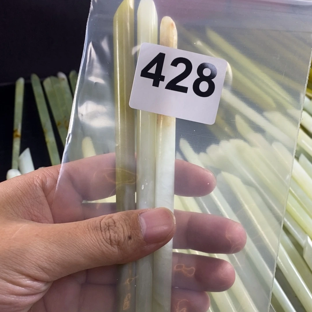 未镶嵌蛇纹石玉发簪清*。