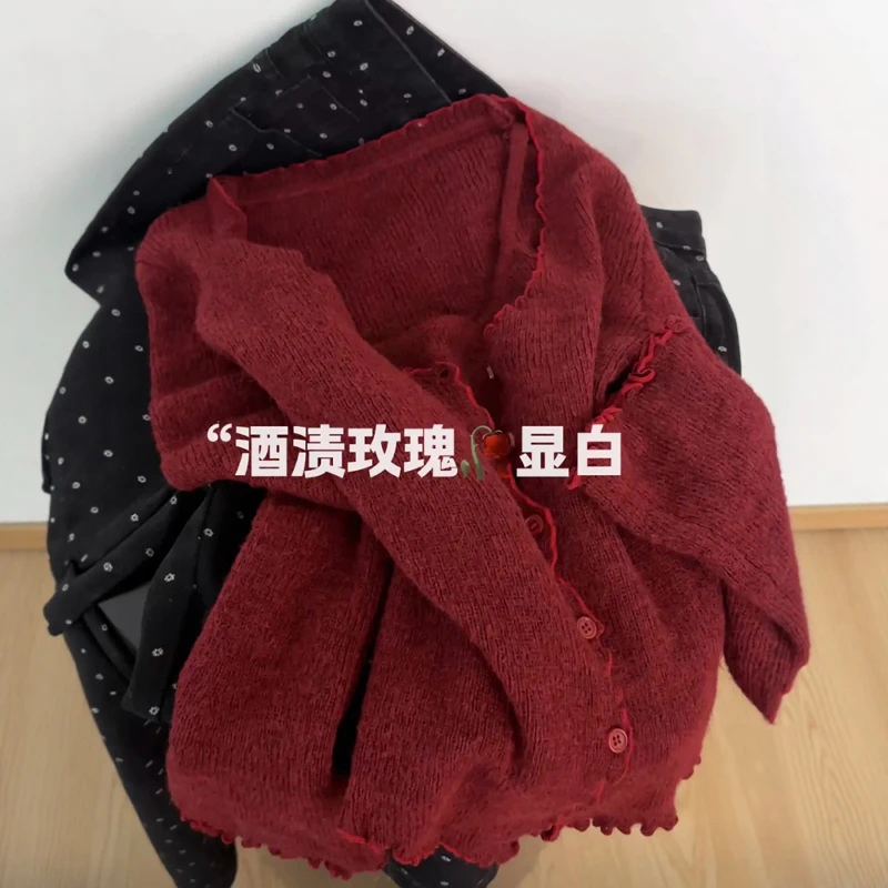 2025新款韩系软糯显白假两件针织开衫女秋季气质百搭木耳边毛衣潮