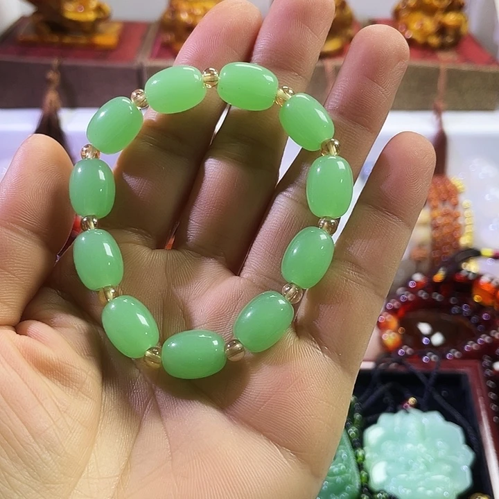 淡绿色 的手串手链