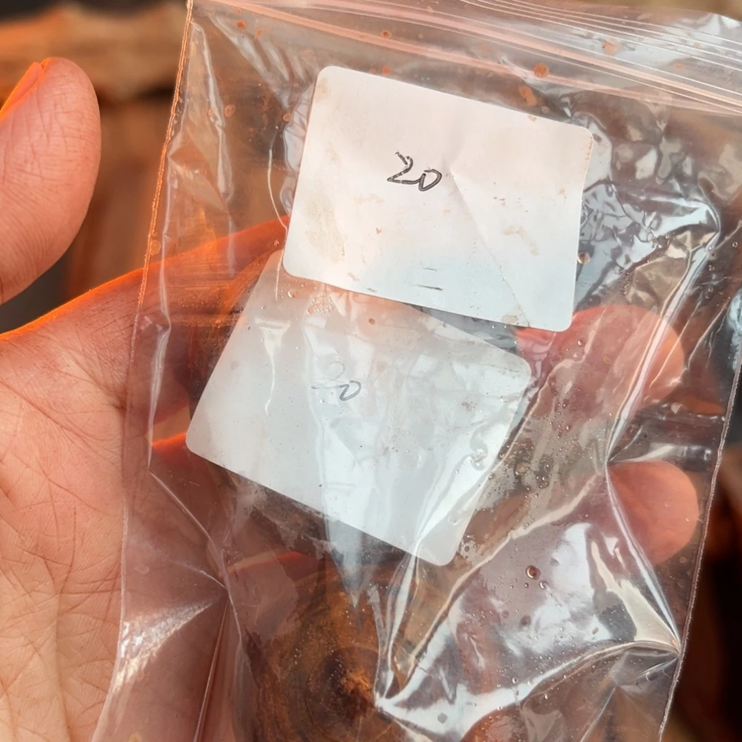 松***生黄花梨降香黄檀木料2块