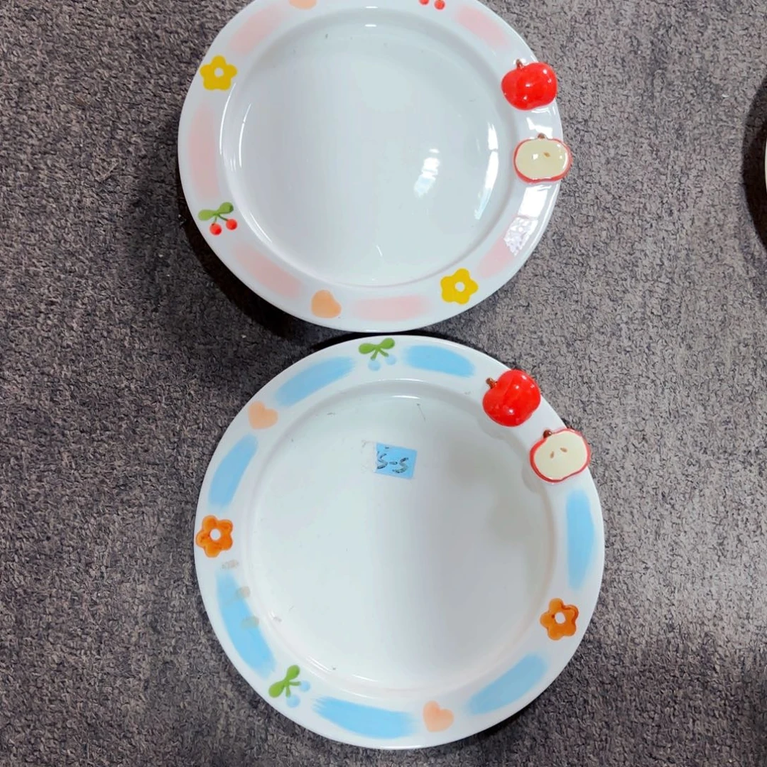 陶瓷苹果浮雕八寸餐盘一个颜色备注