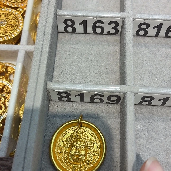铜合金8169强保色发    1  个壹笔壹吊坠