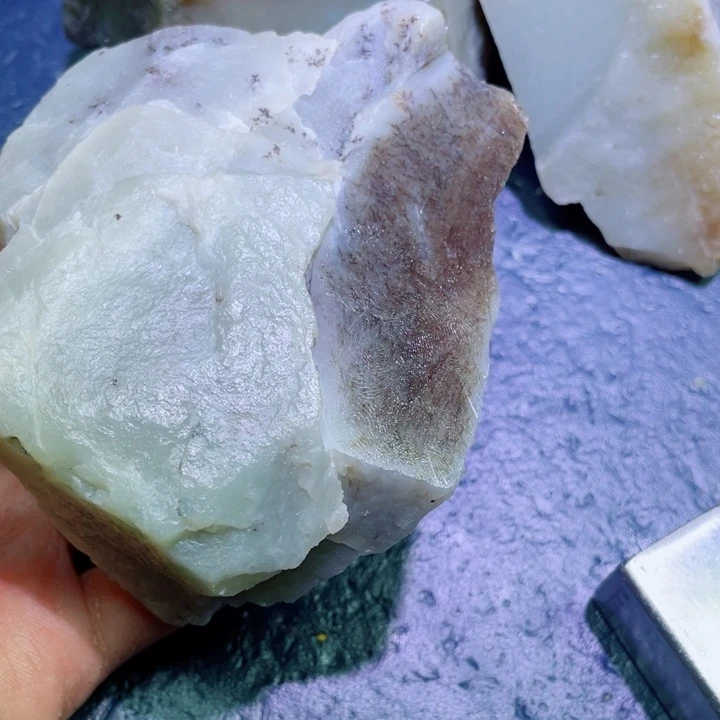 和田玉未镶嵌珠宝半成品